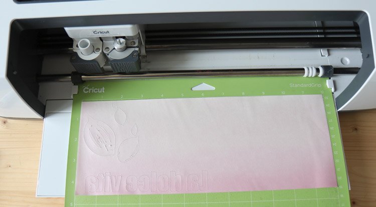 /content/dam/cultura-one/les-tutos/2022/live-cricut/tote-bag/TUTO_CMS_Totebag_3.jpg