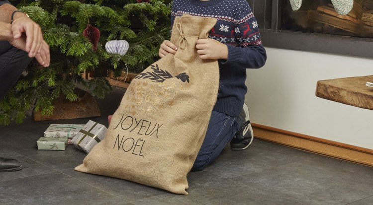 /content/dam/cultura-one/les-tutos/2022/noel/hotte-père-noël-tradition/TUTO_CMS_hotte_pere_noel.jpg
