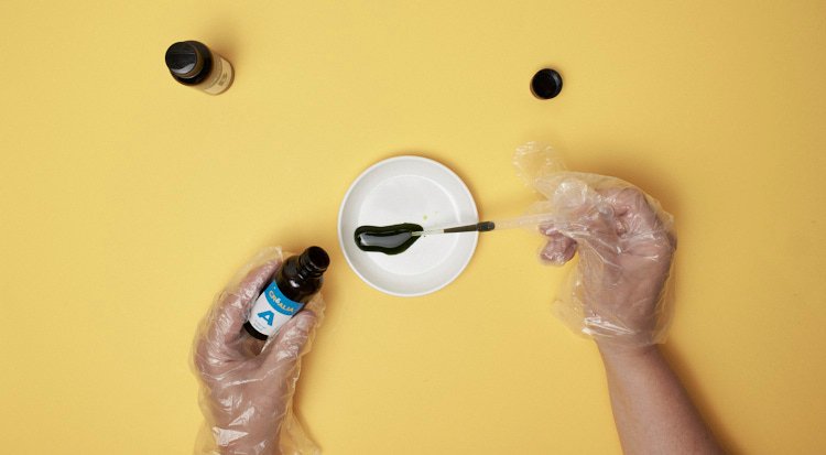 /content/dam/cultura-one/les-tutos/2022/projets-creatifs-juin-juillet/décoration-murale-cyanotype/TUTO_CMS_cyanotype_1.jpg