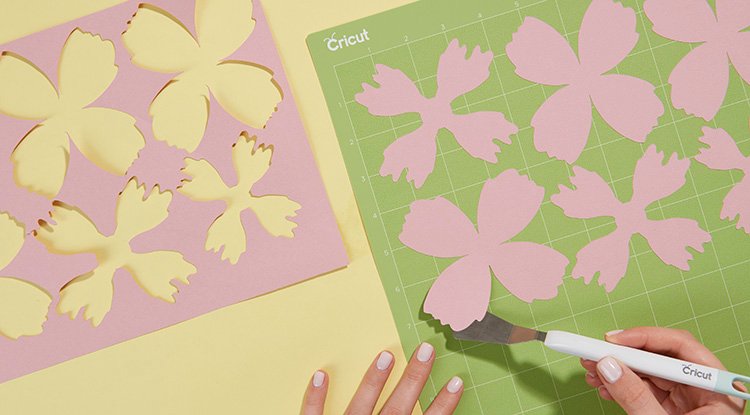 /content/dam/cultura-one/les-tutos/2022/pâques/fleurs-en-papier/TUTO_CMS_Paques_fleurs_papier_3.jpg