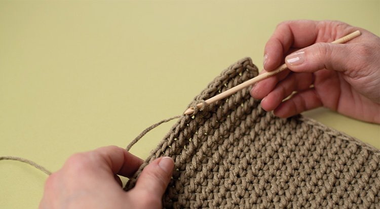 /content/dam/cultura-one/les-tutos/2022/voyons-vert/set-de-table-crochet/TUTO_CMS_Set-de-table_4.jpg