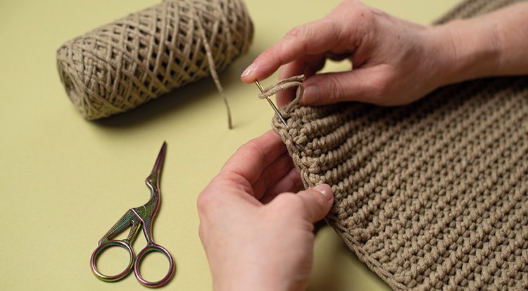 /content/dam/cultura-one/les-tutos/2022/voyons-vert/set-de-table-crochet/TUTO_CMS_Set-de-table_5.jpg