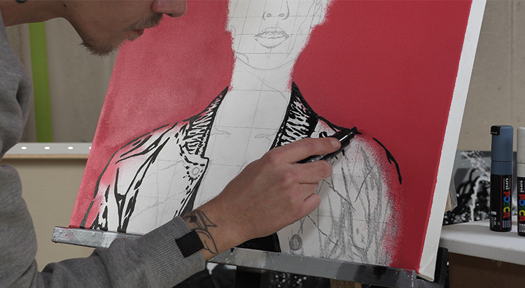 /content/dam/cultura-one/les-tutos/2023/arts-urbains/posca/TUTO_CMS_Posca-Crome_3.jpg