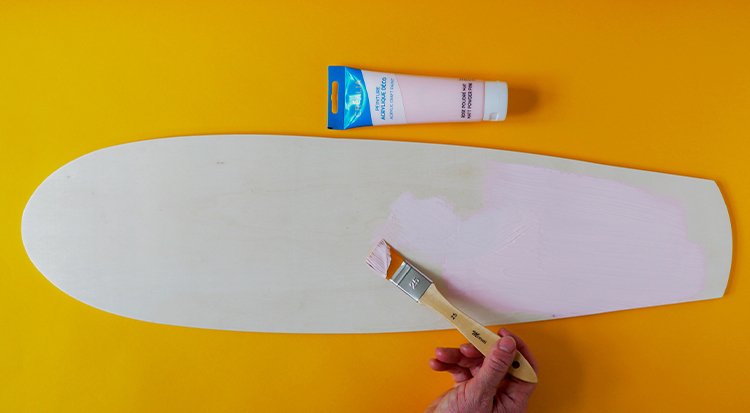 /content/dam/cultura-one/les-tutos/2023/moi-qui-l-ai-fait/gravure-sur-acrylique/TUTO_CMS_Planche de surf-Gravure acry_1.jpg