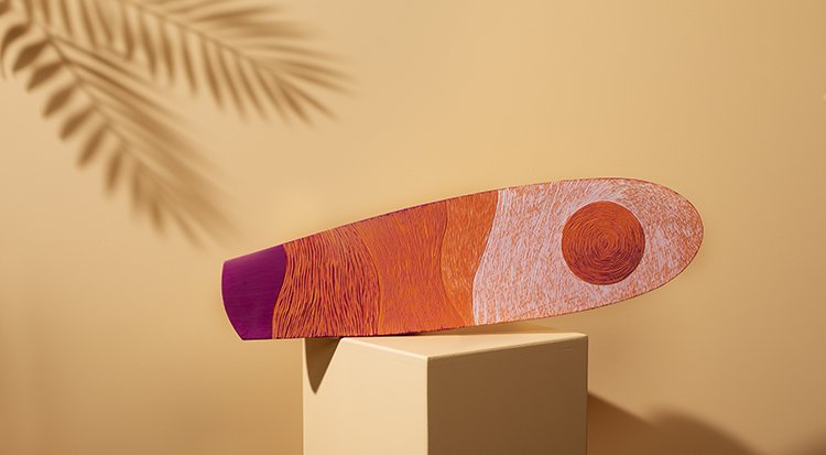 /content/dam/cultura-one/les-tutos/2023/moi-qui-l-ai-fait/gravure-sur-acrylique/TUTO_CMS_Planche-Surf-Deco_Final.jpg