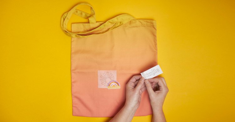 /content/dam/cultura-one/les-tutos/2023/moi-qui-l-ai-fait/tote-bag-personnalise/TUTO_CMS_Totebag-Spring_2.jpg