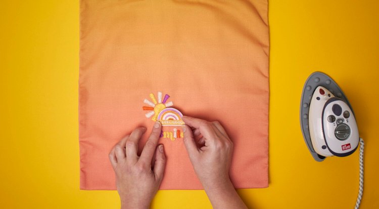 /content/dam/cultura-one/les-tutos/2023/moi-qui-l-ai-fait/tote-bag-personnalise/TUTO_CMS_Totebag-Spring_8.jpg