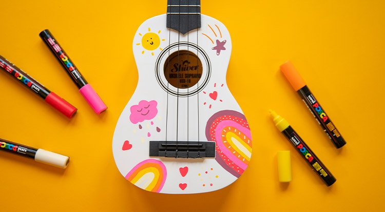 /content/dam/cultura-one/les-tutos/2023/mois-des-momes/deco-ukulele-posca/TUTO_CMS_Ukulele_4.jpg