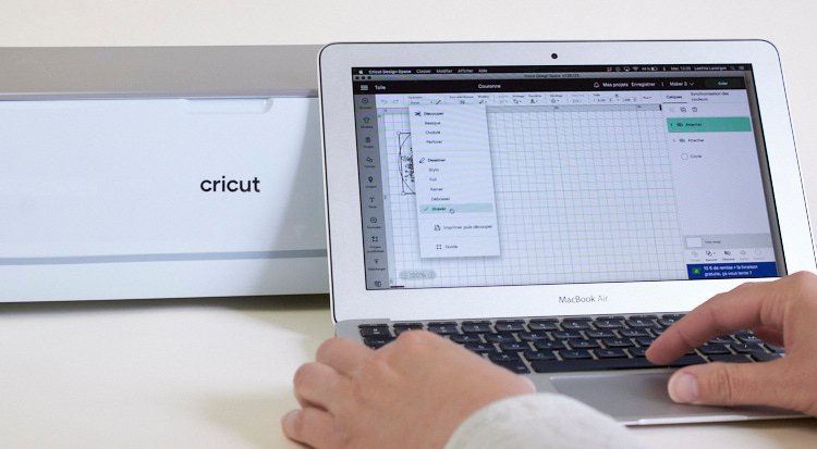 /content/dam/cultura-one/les-tutos/2023/noel/etiquette-cadeau-plexi-cricut/TUTO_CMS_Etiquette-cadeau-plexiglas_3.jpg