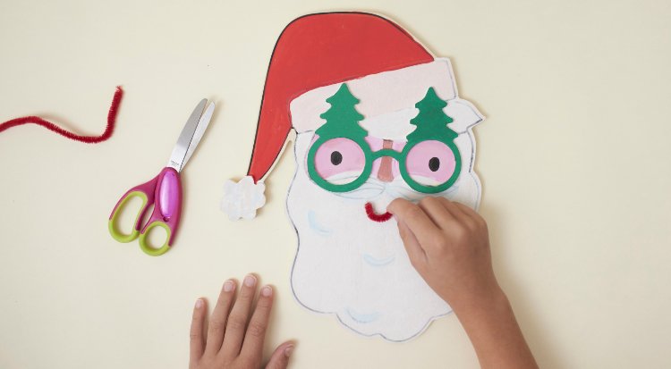 /content/dam/cultura-one/les-tutos/2023/noel/pere-noel-en-bois/TUTO_CMS_Pere-noel-bois_5.jpg