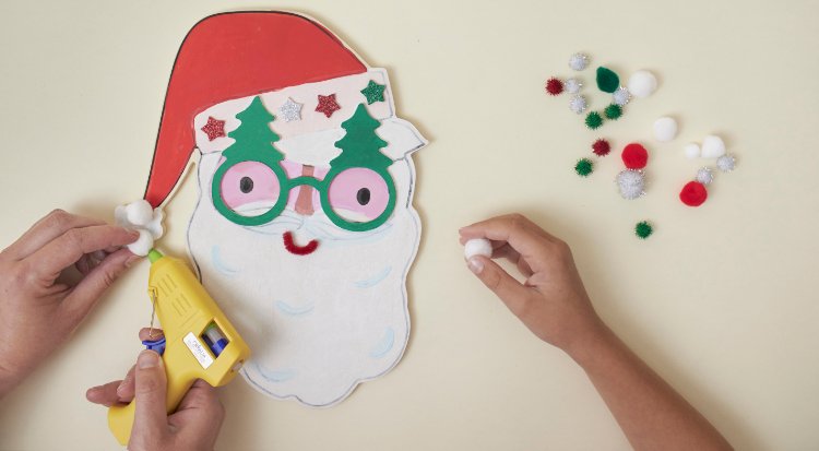 /content/dam/cultura-one/les-tutos/2023/noel/pere-noel-en-bois/TUTO_CMS_Pere-noel-bois_7.jpg