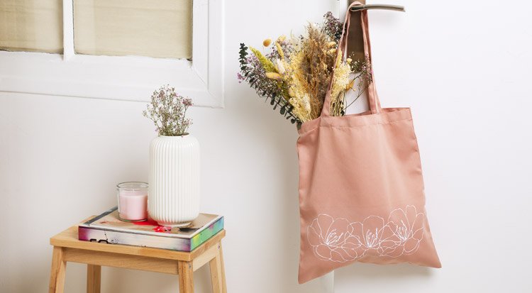 /content/dam/cultura-one/les-tutos/2023/paques/totebag-personnalise-paques/TUTO_CMS_Totebag-personnalise-paques.jpg