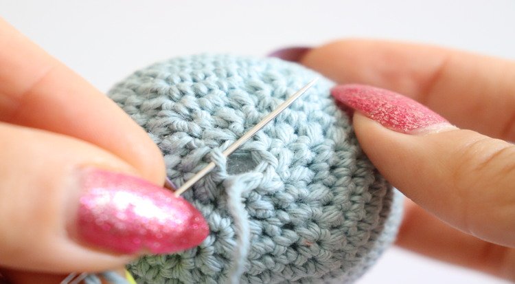 /content/dam/cultura-one/les-tutos/2023/trade-doudou-au-crochet/TUTO_CMS_Doudou-crochet_12.jpg