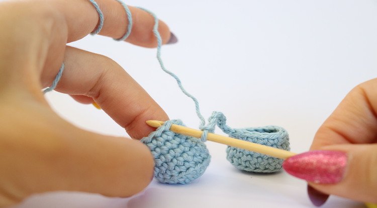 /content/dam/cultura-one/les-tutos/2023/trade-doudou-au-crochet/TUTO_CMS_Doudou-crochet_5.jpg