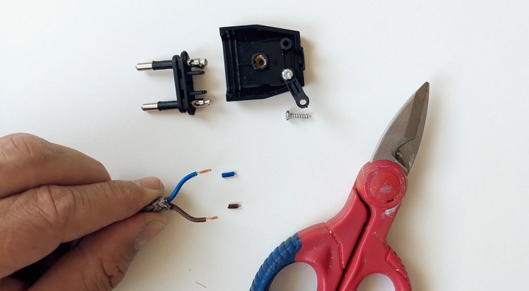 /content/dam/cultura-one/les-tutos/2023/tuto-creative-cable-baladeuse/TUTO_CMS_Creative-cable-baladeuse_3.jpg