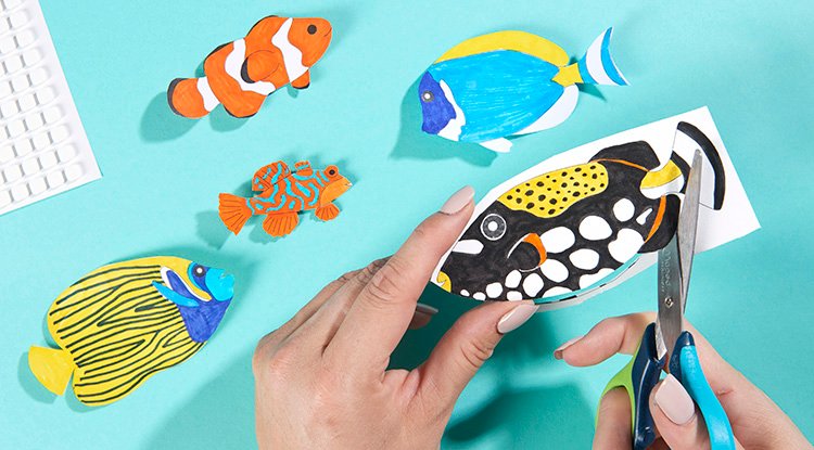 /content/dam/cultura-one/les-tutos/2024/vacances-ete-enfants/aquarium-en-papier/TUTO_CMS_Aquarium-papier_4.jpg