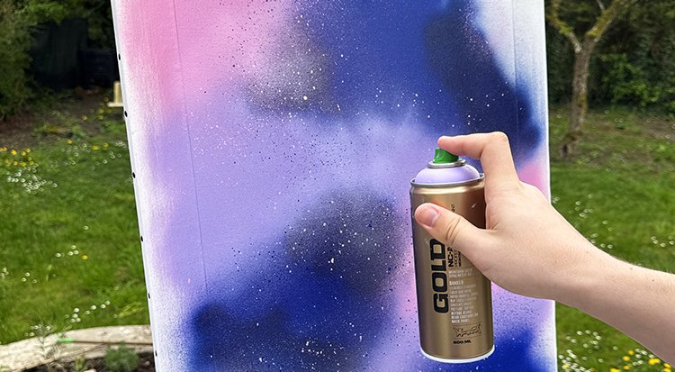 /content/dam/cultura-one/les-tutos/2025/cultures-urbaines-2025/tuto-tableau-street-art-avec-montana/Montana 6.jpg