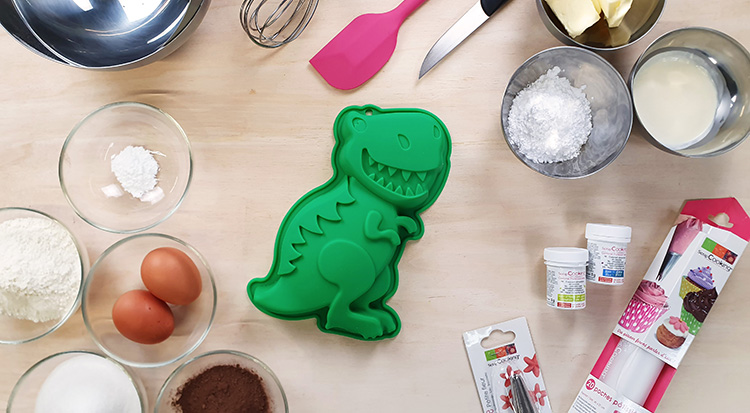 /content/dam/cultura-one/les-tutos/2025/mise-a-jour-tuto-patisserie/dino-cake-marbre/1.TUTO_CMS_DINOCAKE_MARBRE.jpg