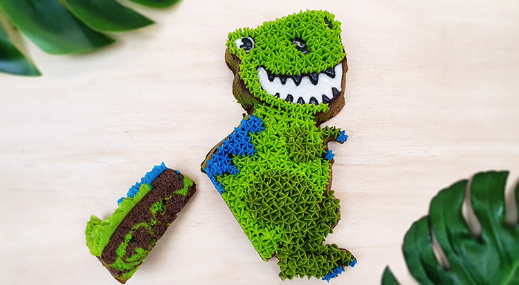 /content/dam/cultura-one/les-tutos/2025/mise-a-jour-tuto-patisserie/dino-cake-marbre/8.TUTO_CMS_DINOCAKE_MARBRE.jpg