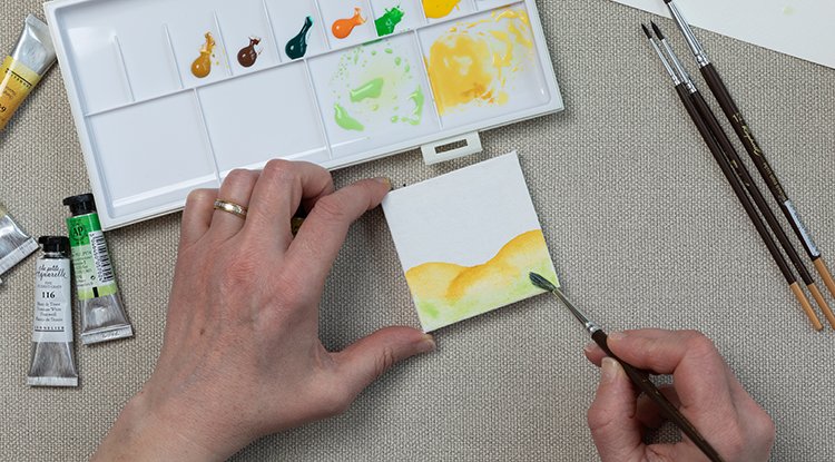 /content/dam/cultura-one/les-tutos/2025/printemps-de-l'aquarelle---ba/tuto-2-sennelier/TUTO_CMS_Mini-chassis-ETAPE-4-web.jpg