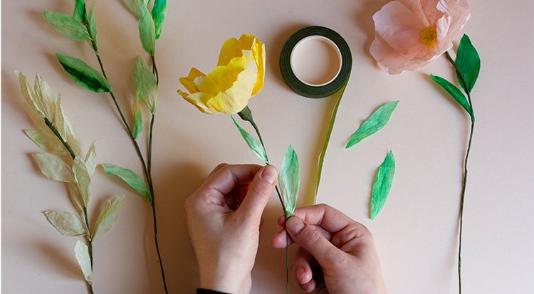 /content/dam/cultura-one/les-tutos/2025/printemps-paques-2025/tuto-bouquet-de-fleurs-papier-crepon-teinte/Tuto bouquet de fleurs papier crépon teinté 7__ WEB TUTO.jpg