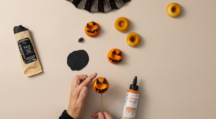 /content/dam/cultura-one/les-tutos/2025/projets-aca-halloween-2025/donuts-halloween/cultura-donuts-halloween-tuto-WEB-750x413-3.jpg