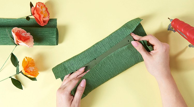 /content/dam/cultura-one/les-tutos/2026/projets-aca/pâques-printemps/chemin-de-table-fleurs-crepon-paques/16_CMS_TUTOS_FLEURS_PAPIER_CREPON.jpg