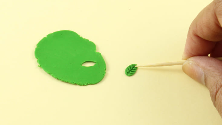 /content/dam/cultura-one/les-tutos/2026/projets-aca/pâques-printemps/marché-miniature-en-pâte-fimo/4. TUTO_CMS_Tuto Marché miniature en pâte Fimo avec Graine Créative.jpg
