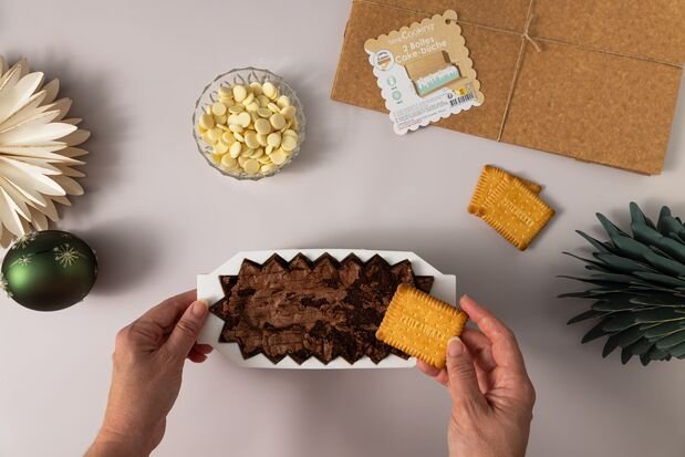 /content/dam/cultura-one/les-tutos/2026/projets-aca/tutos-noël-2026/bûche-de-noël-chocolat/TUTO_CMS_Format_etape-cultura-buche-3chocolats-HD-paysage-6.jpg