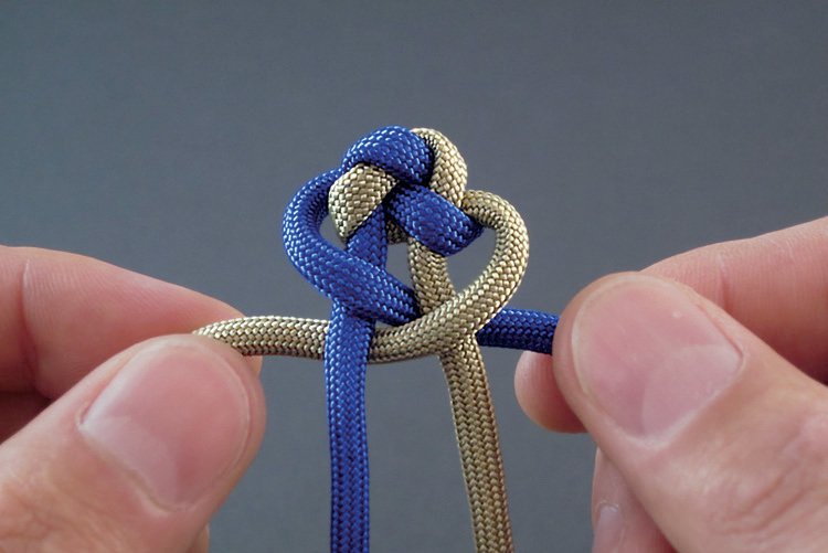 /content/dam/cultura-one/les-tutos/m1/2015/bracelet-dent-de-requin/10.jpg