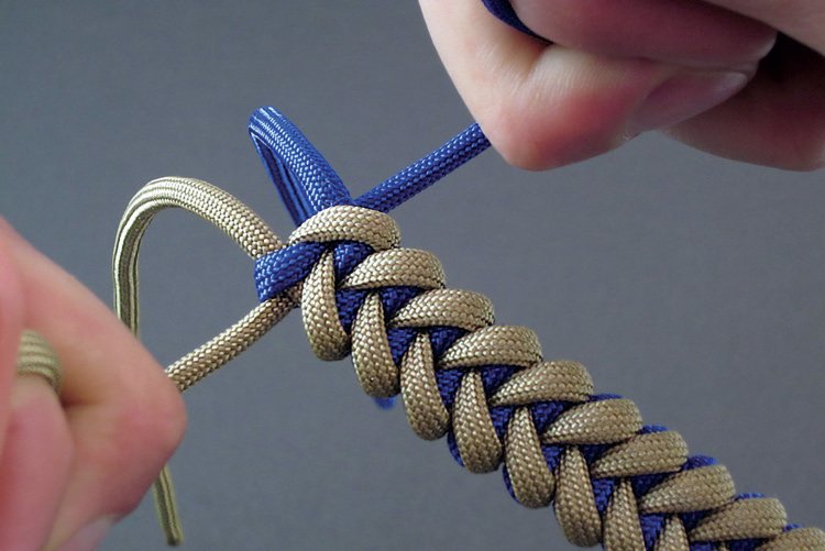 /content/dam/cultura-one/les-tutos/m1/2015/bracelet-dent-de-requin/22.jpg