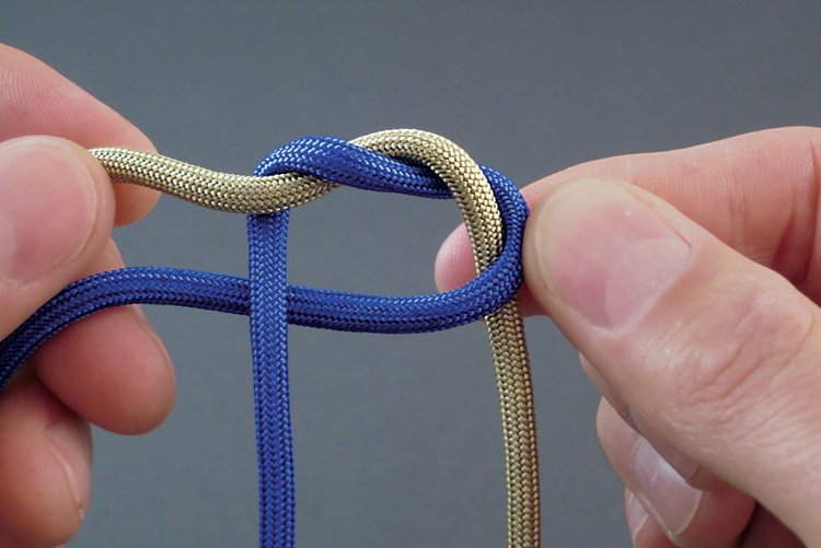 /content/dam/cultura-one/les-tutos/m1/2015/bracelet-dent-de-requin/4.jpg