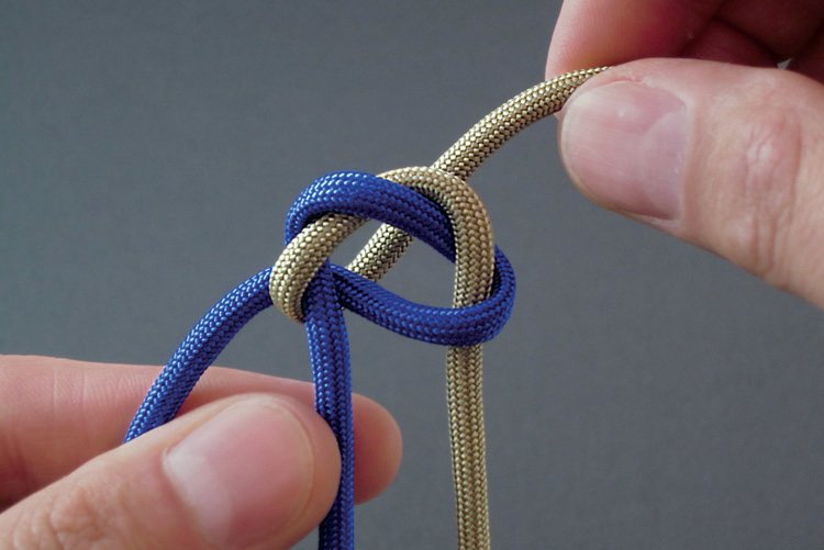 /content/dam/cultura-one/les-tutos/m1/2015/bracelet-dent-de-requin/5.jpg