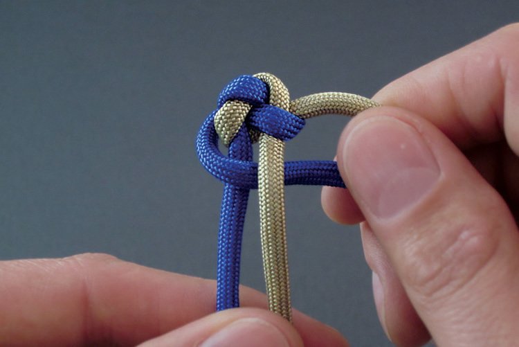 /content/dam/cultura-one/les-tutos/m1/2015/bracelet-dent-de-requin/9.jpg