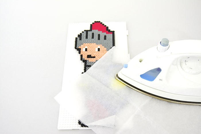 /content/dam/cultura-one/les-tutos/m1/2016/kids/toile_hama/2.jpg