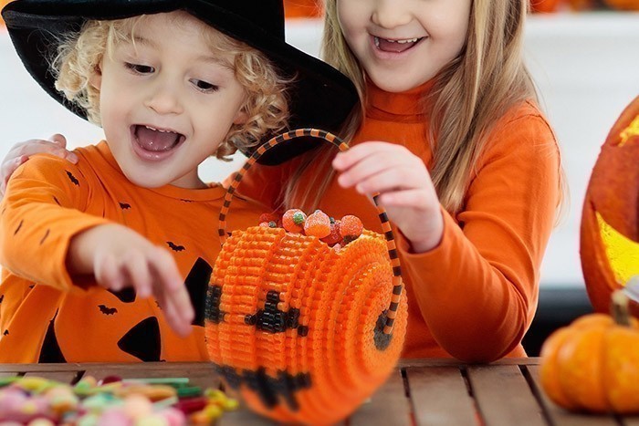 /content/dam/cultura-one/les-tutos/m1/2019/halloween/panier/6.jpg