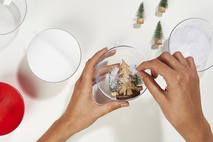 /content/dam/cultura-one/les-tutos/m1/2019/noel/cosy/boules_scenette/3.jpg