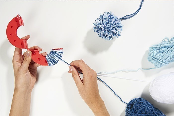 /content/dam/cultura-one/les-tutos/m1/2019/noel/nordic/pompons-deco/5.jpg