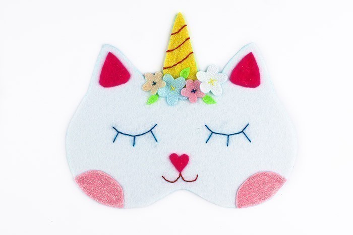 /content/dam/cultura-one/les-tutos/m1/2020/carnaval/masque_chat_licorne/7.jpg