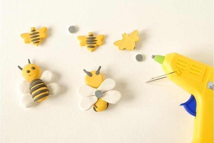 /content/dam/cultura-one/les-tutos/m1/2021/nature_dd/aimants_abeilles/5.jpg