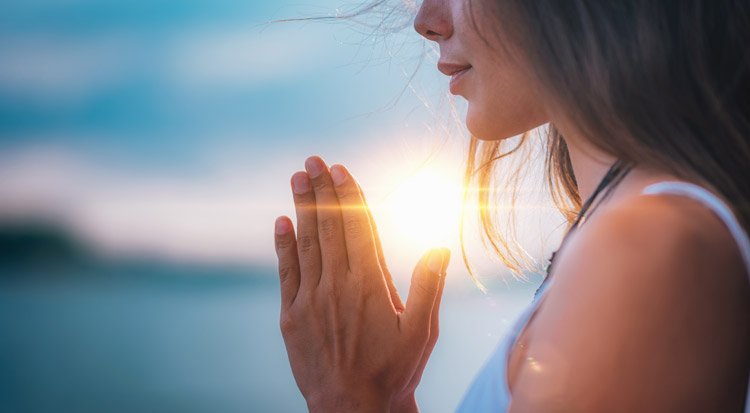 /content/dam/cultura-one/sélections/7-méthodes-pour-déstresser/TUTO_CMS_Meditation.jpg