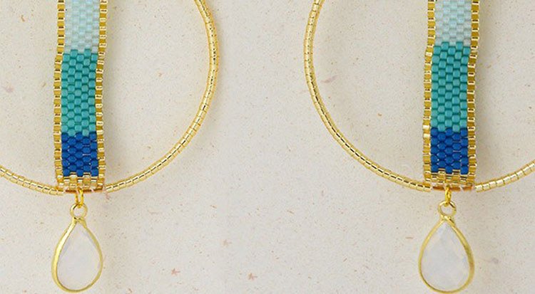 /content/dam/cultura-one/sélections/vacances-d'étés/créations-bijoux-perles-miyuki-et-heishi/créations-perles-update/TUTO_CMS_Perles-Heishi-4.jpg