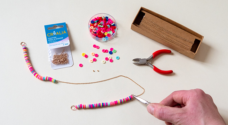 Chaîne Pour Lunettes Dorée à Perles. Accessoires | PrettyLittleThing FR